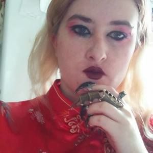 Meet your Posher, Katrina